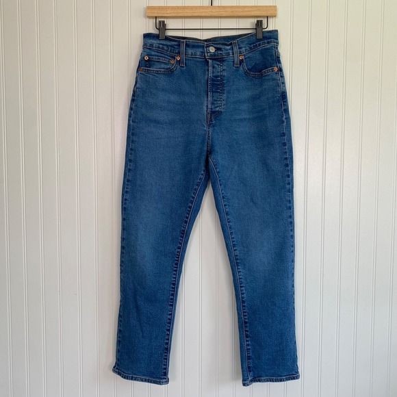 Levi's Denim - Levis Womens‎ Wedgie Straight Leg Jeans Size 31 Button Fly High Rise Medium Wash